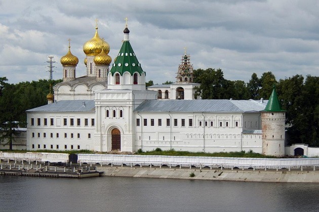 Свято-Троицкий Ипатьевский монастырь. Кострома