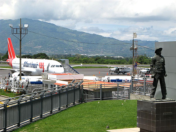 Аэропорт имени Хуана Сантамарии в Сан-Хосе / Фото из Коста-Рики