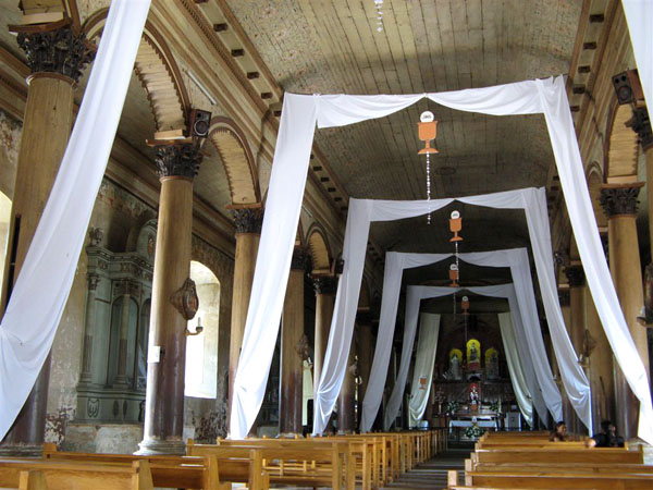 Интерьер собора в Сочитото / Фото из Коста-Рики