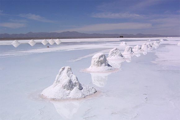 Высохшее солёное озеро Салар-де-Уюни (Salar de Uyuni), Боливия